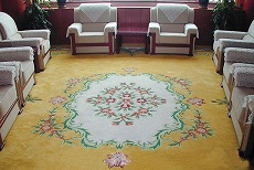 羊毛纤维地毯跟丙纶纤维地毯的区别？